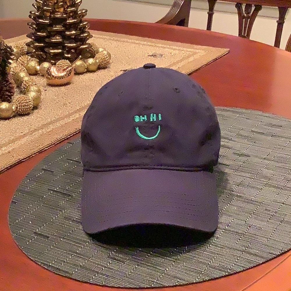 Great Kerri Rosenthal baseball hat.